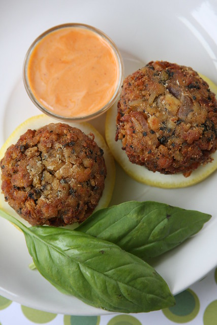 Vegan Crab Cakes with Sriracha-Vegenaise Dressing